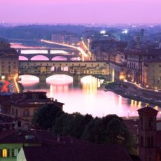 Firenze, panorama del Fiume Arno.